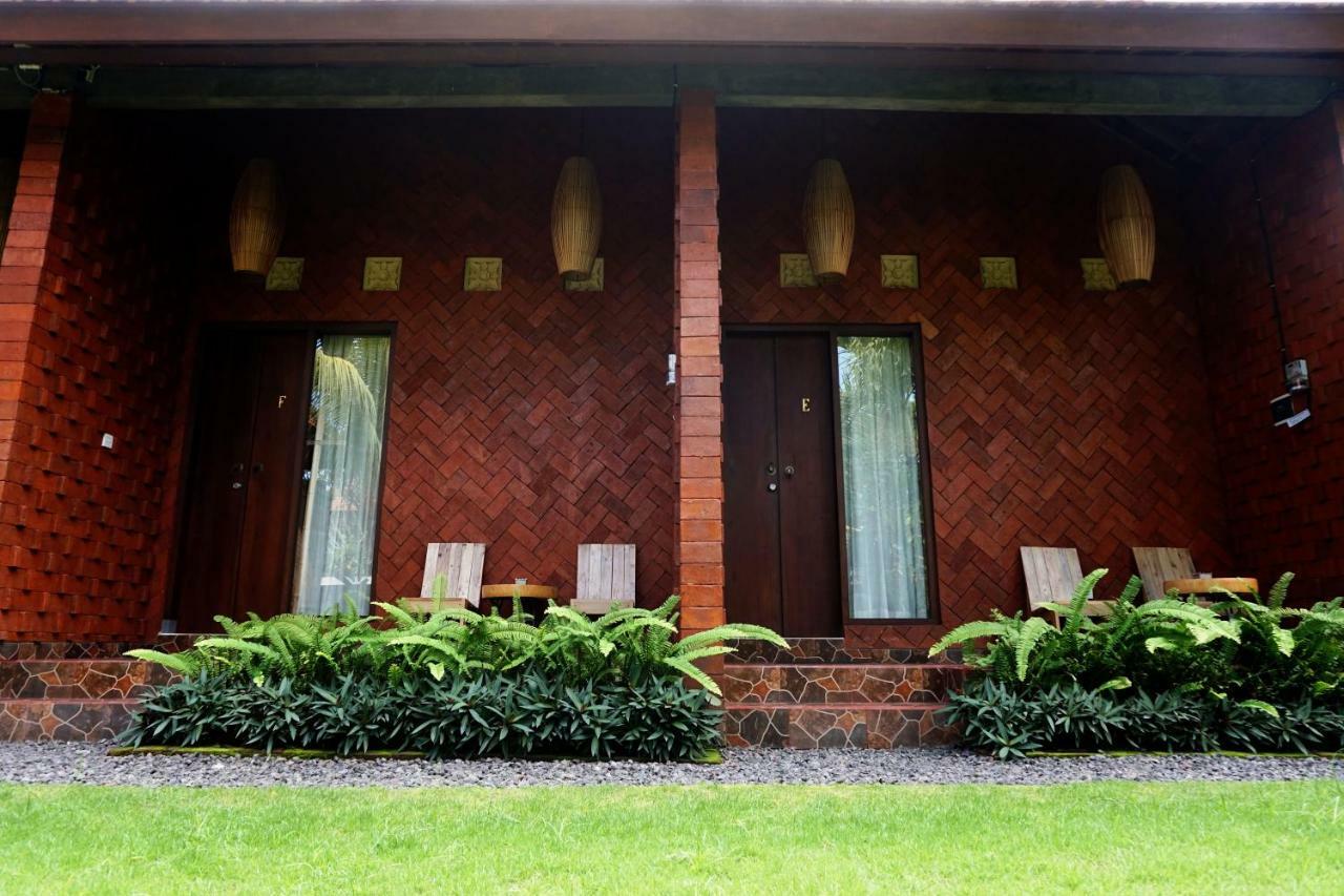 Louto Dmell Guesthouse Sanur Exterior foto